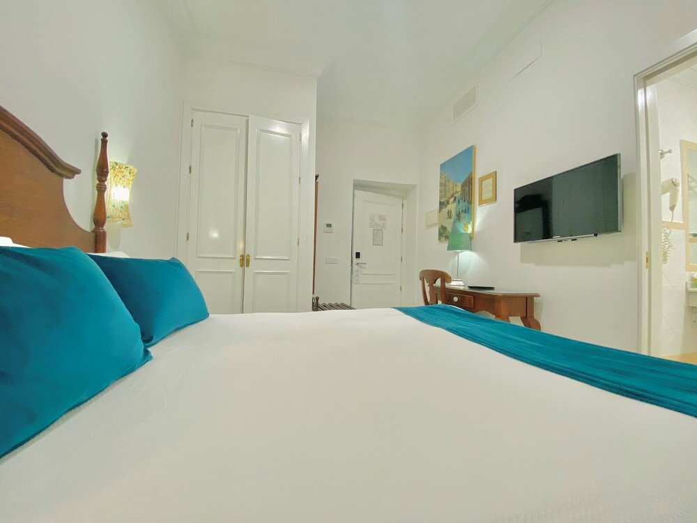Фото Hotel Las Cortes De Cádiz