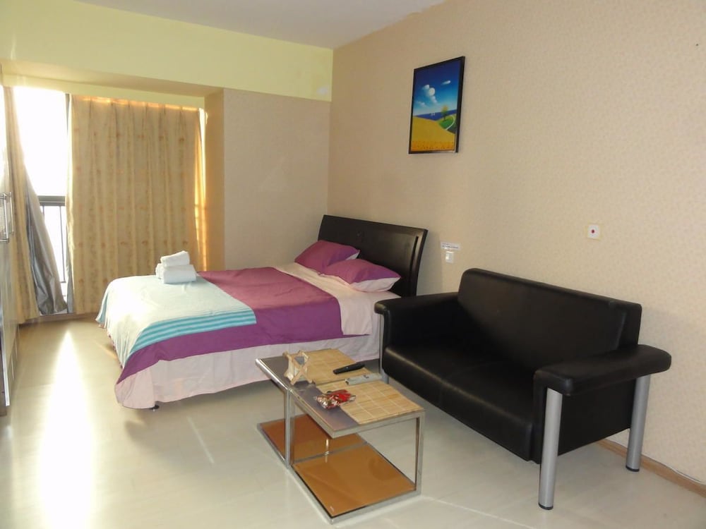 Фото Homehunter Short Term Apartment