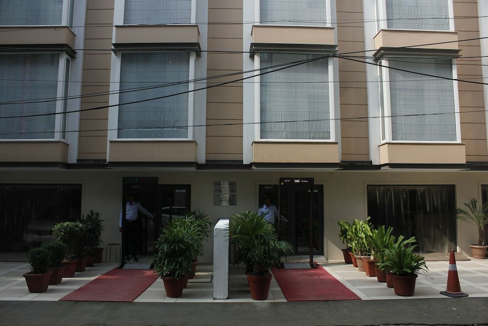 Фото Hotel Swati Deluxe