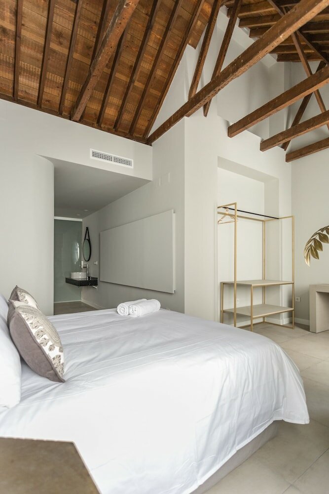 Фото Weys Home Suites