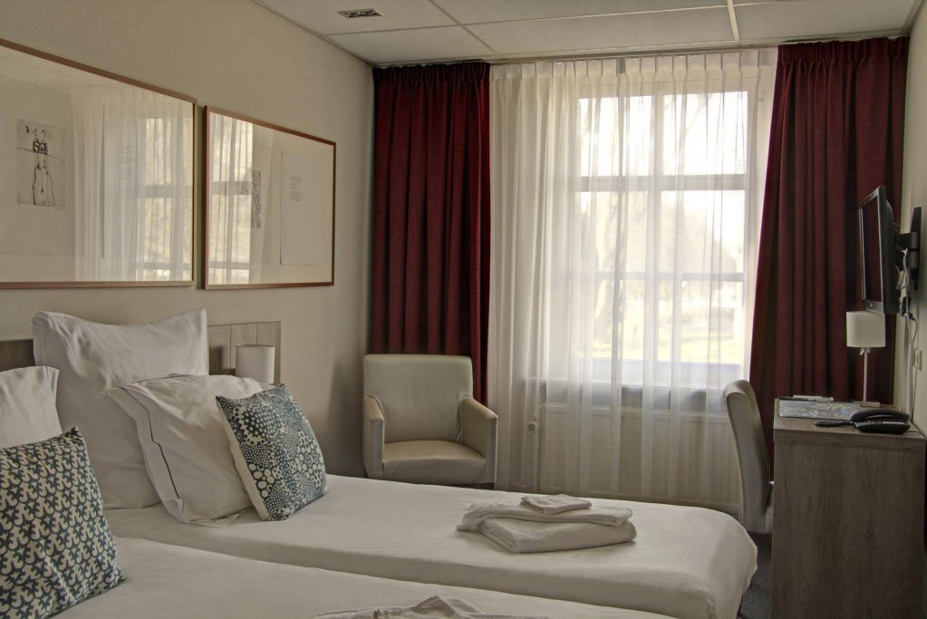 Фото Hotel De Koepoort Hotel