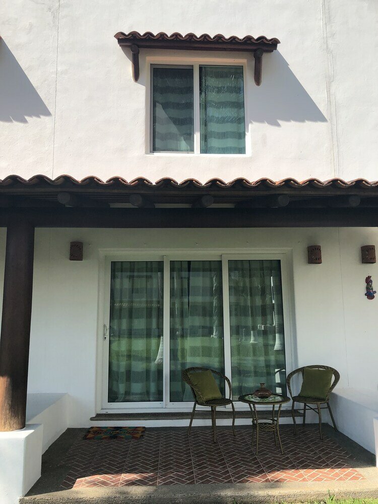 Фото Ixtapa Exclusiva Villa EN la Zona Hotelera