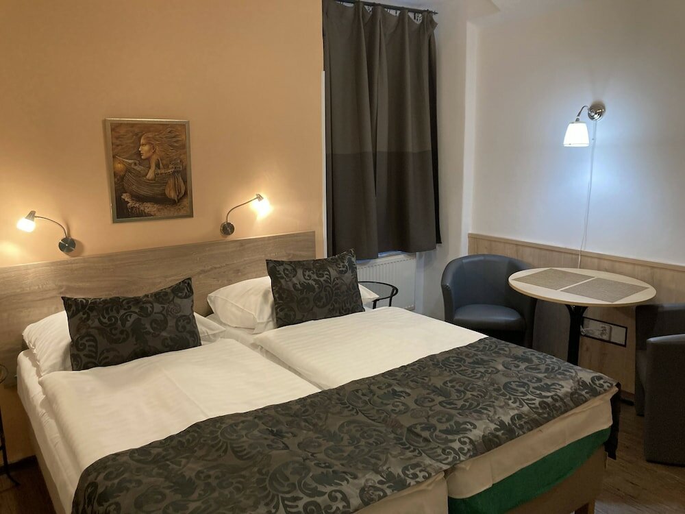 Фото Mila Apartments