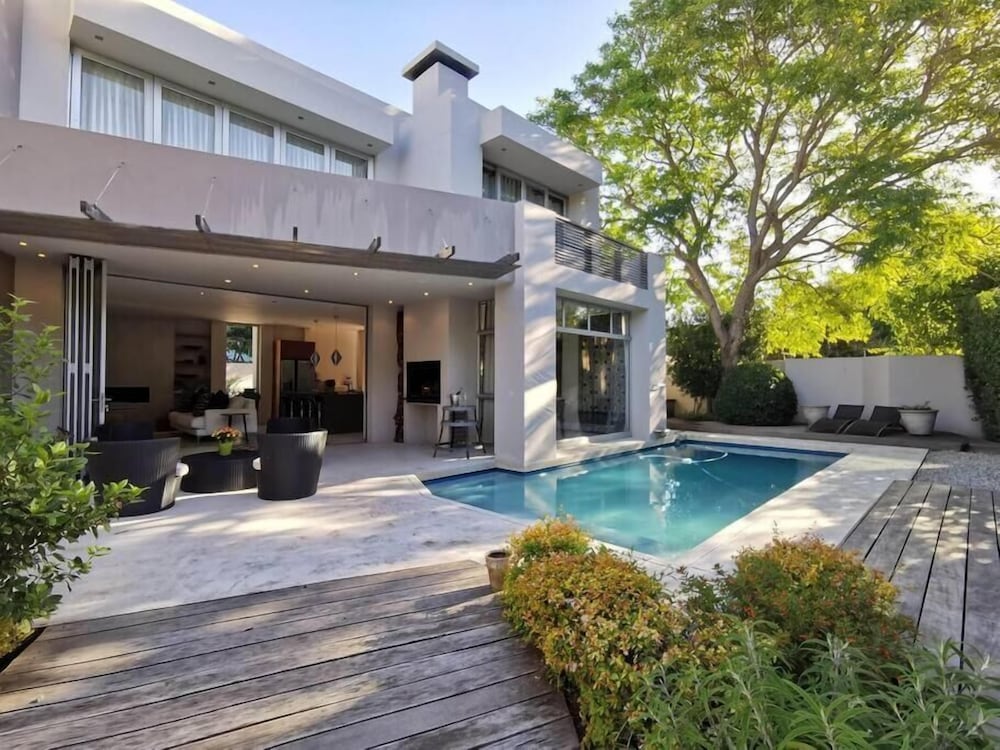 Фото Ballantyne Cross