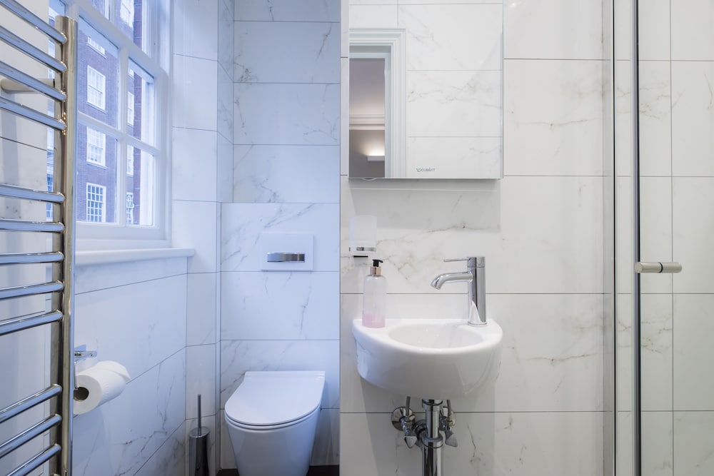 Фото Elegant 2 bed flat close to Kensington Gardens