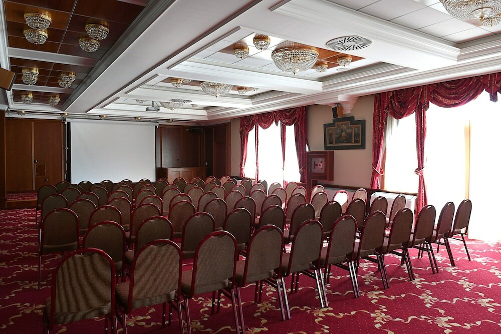 Фото Hotel Kovilovo