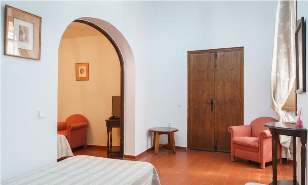 Фото Hotel Marqués de Torresoto by Vivere Stays