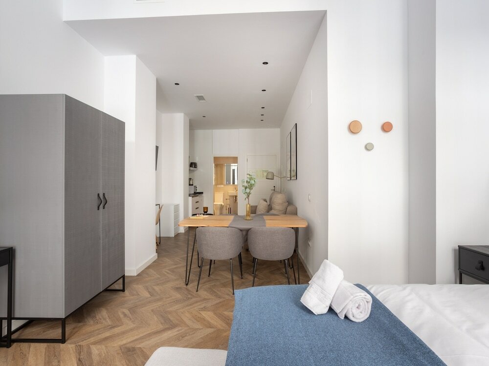 Фото Limehome Malaga Calle Ancha del Carmen