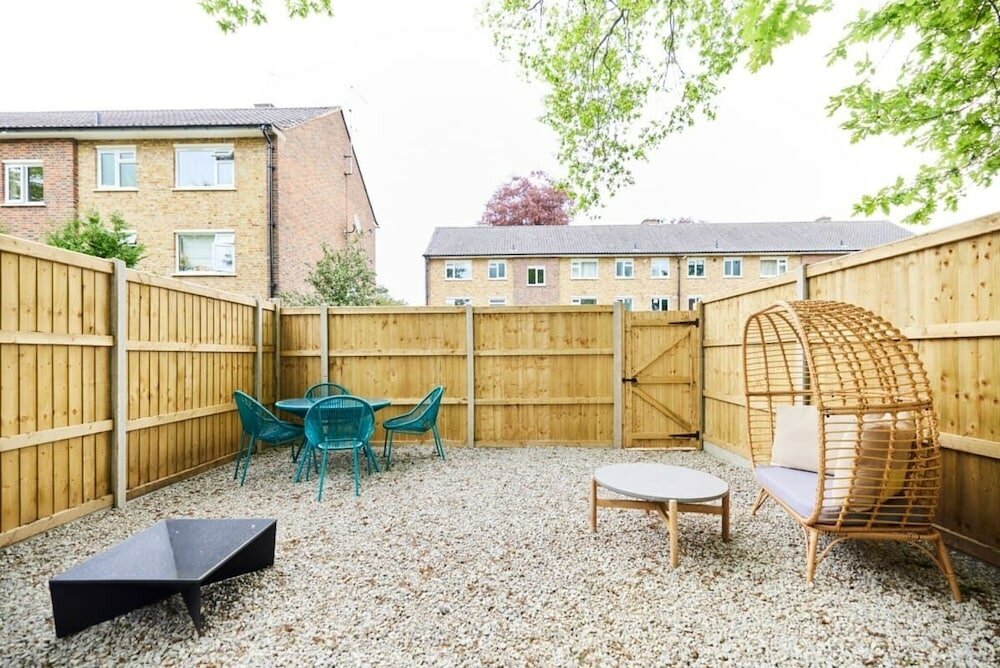 Фото The Wandsworth Loft - Entrancing 2bdr Flat With Garden