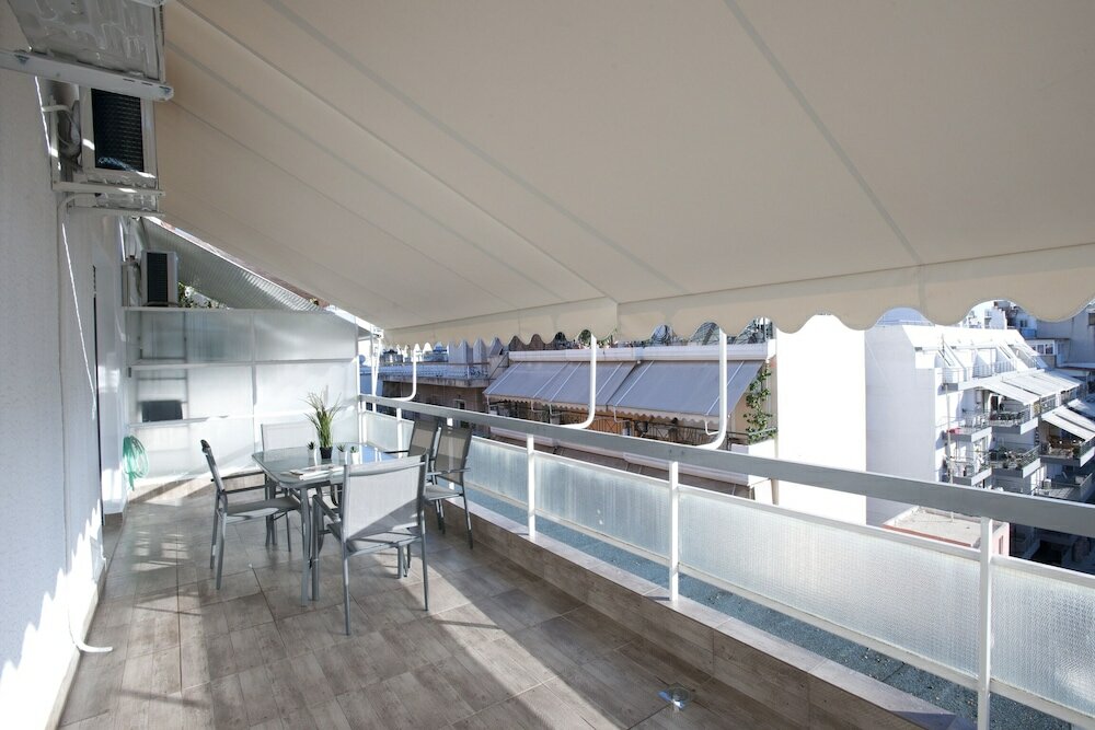 Фото Kolonos - A Renovated Apartment