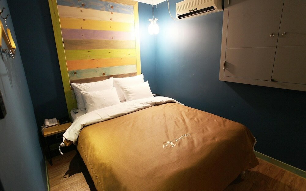 Фото Yeongdeungpogucheong Station SL