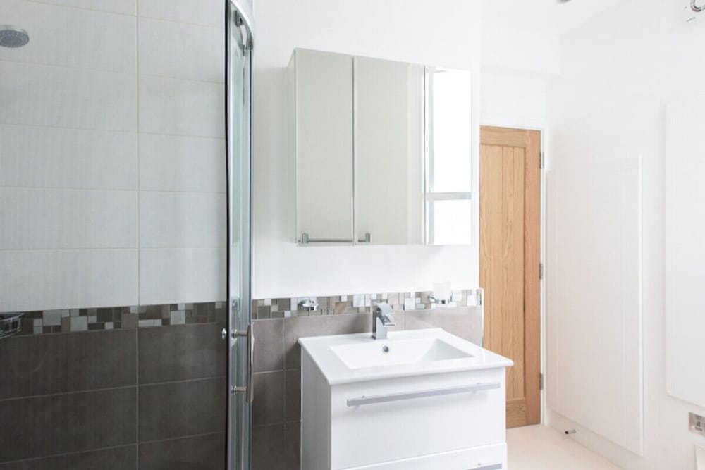 Фото The Mayfair Retreat - Modern & Central 1bdr in 3 Apartments