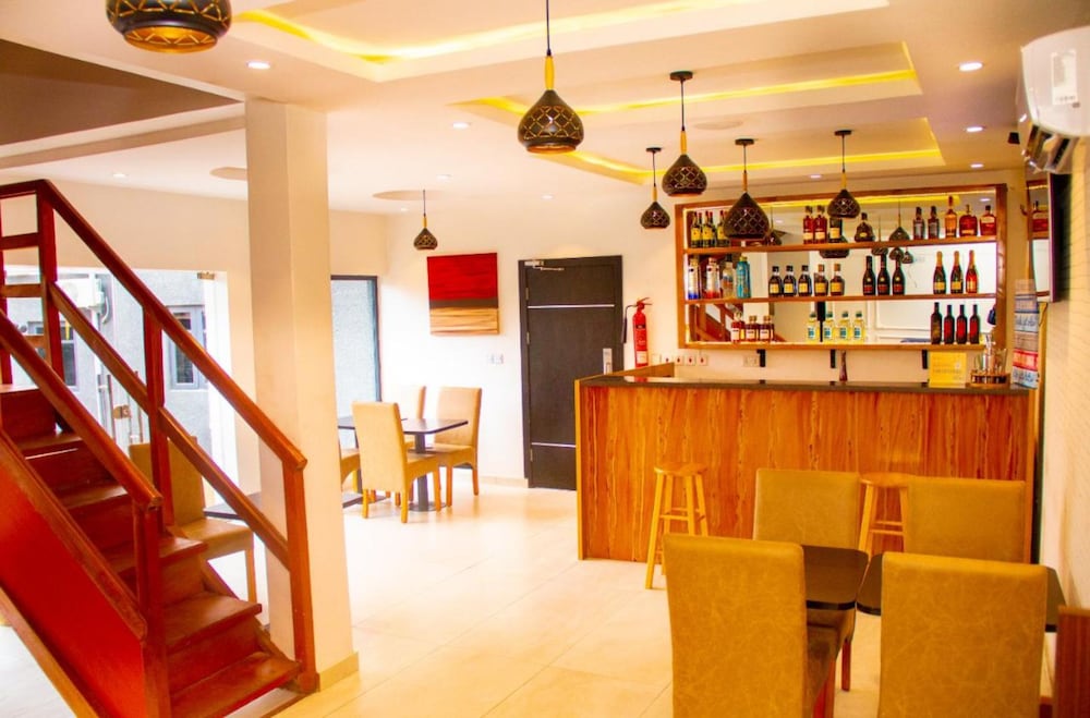 Фото Adun Suites