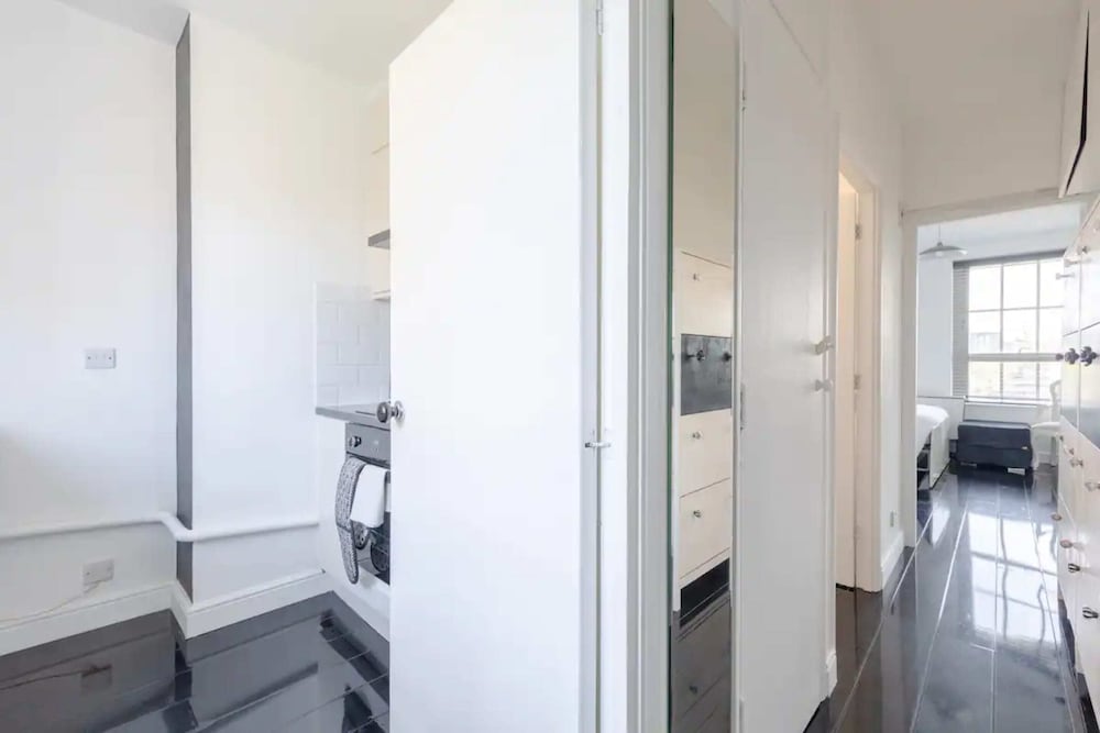 Фото Chic and Cosy 1bd Flat - Bethnal Green