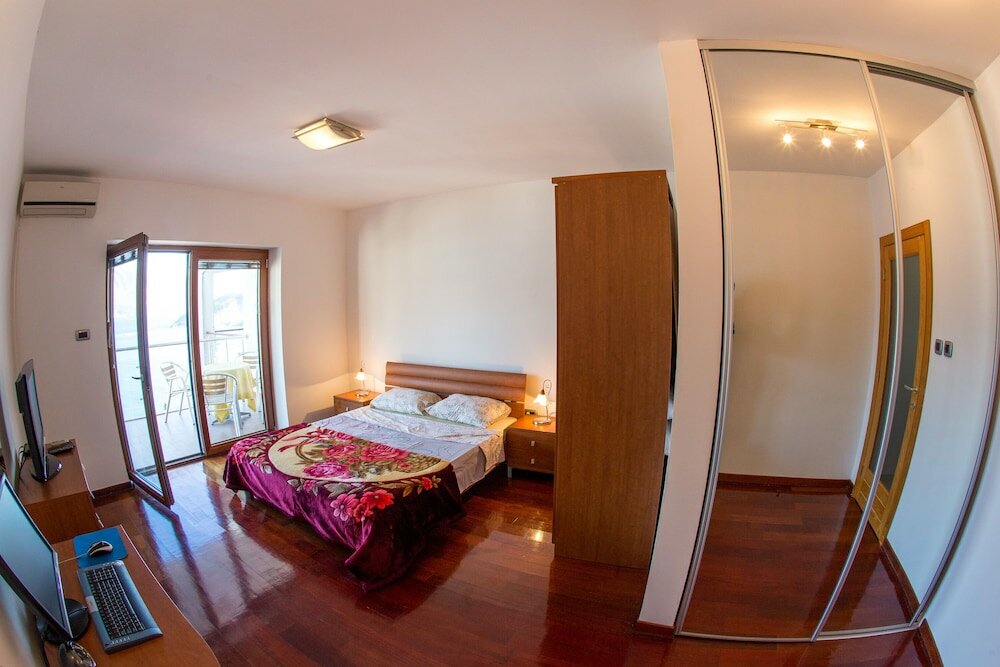 Фото Lux Panoramic Apartment