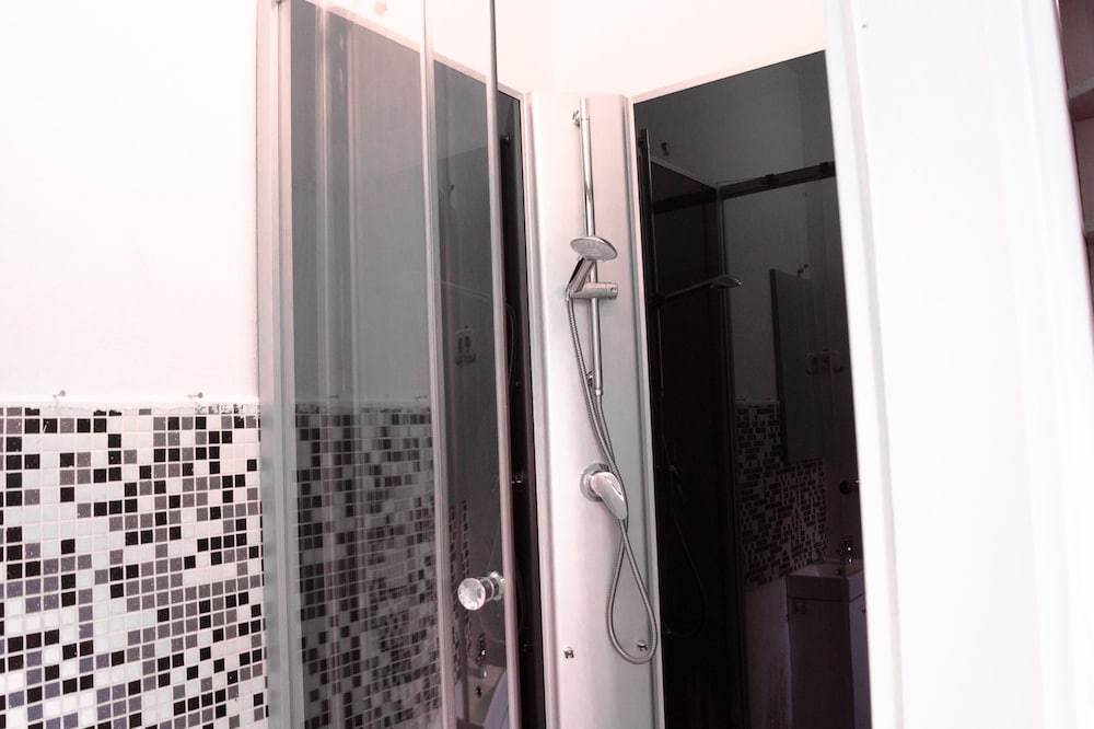 Фото Modern Apartment in The Heart of Vienna 8