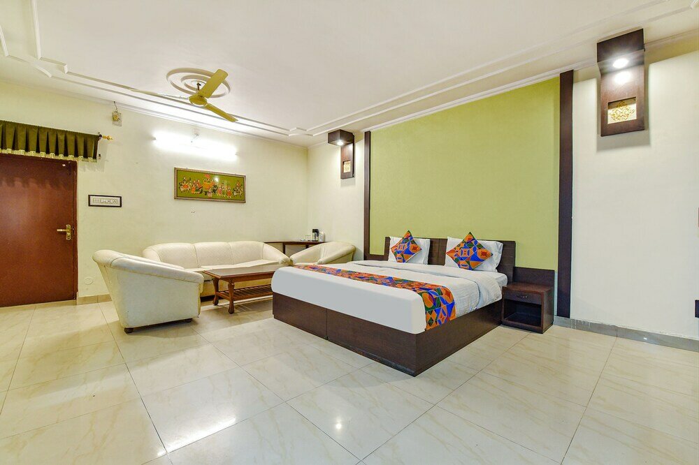 Фото Fabhotel Prime Surpin Palace