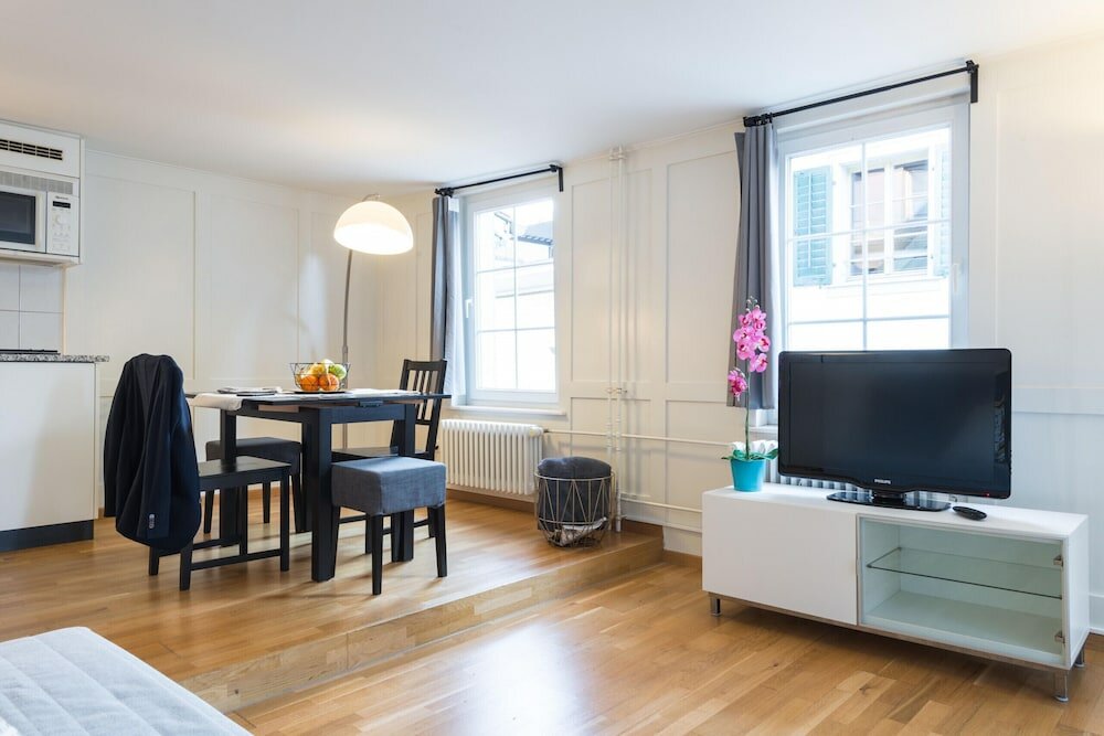 Фото Zg Zeughausgasse i - Hitrental Apartment