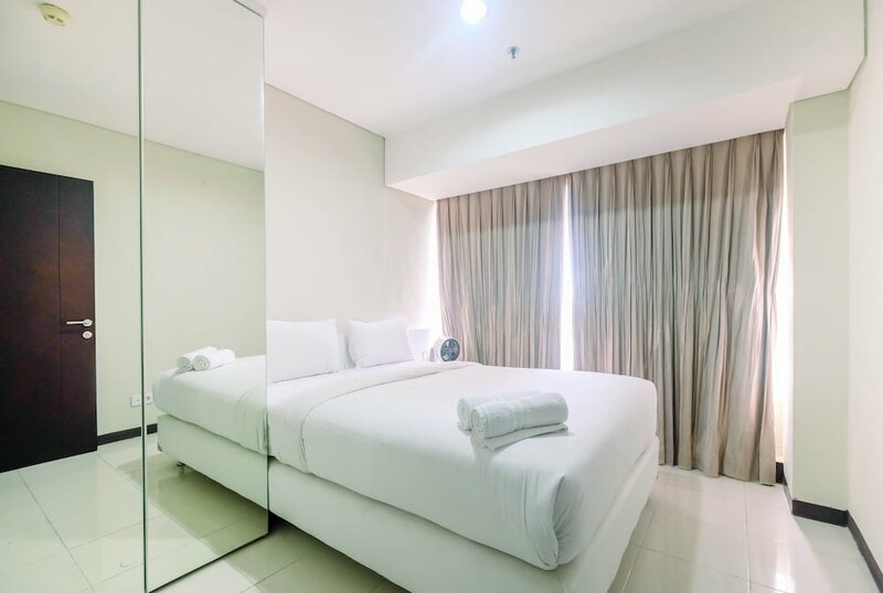 Гостиница Spacious and Comfy 2br Nifarro Park Apartment в Джакарте