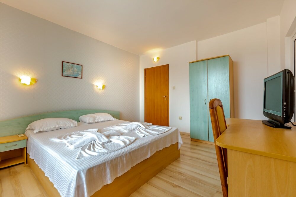 Фото Standard Double Room in Dafinka Guest House
