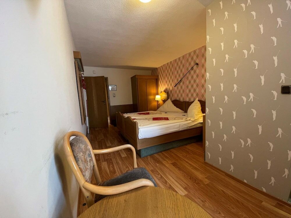 Фото Bebras Hessischer Hof