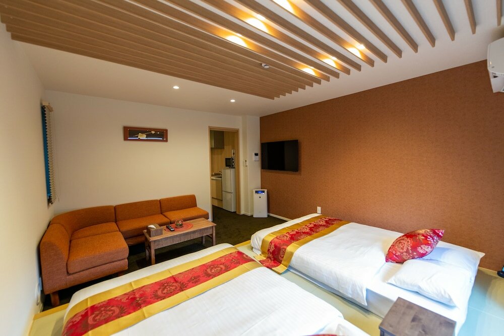 Фото Grand Base Hiroshima Ekimae