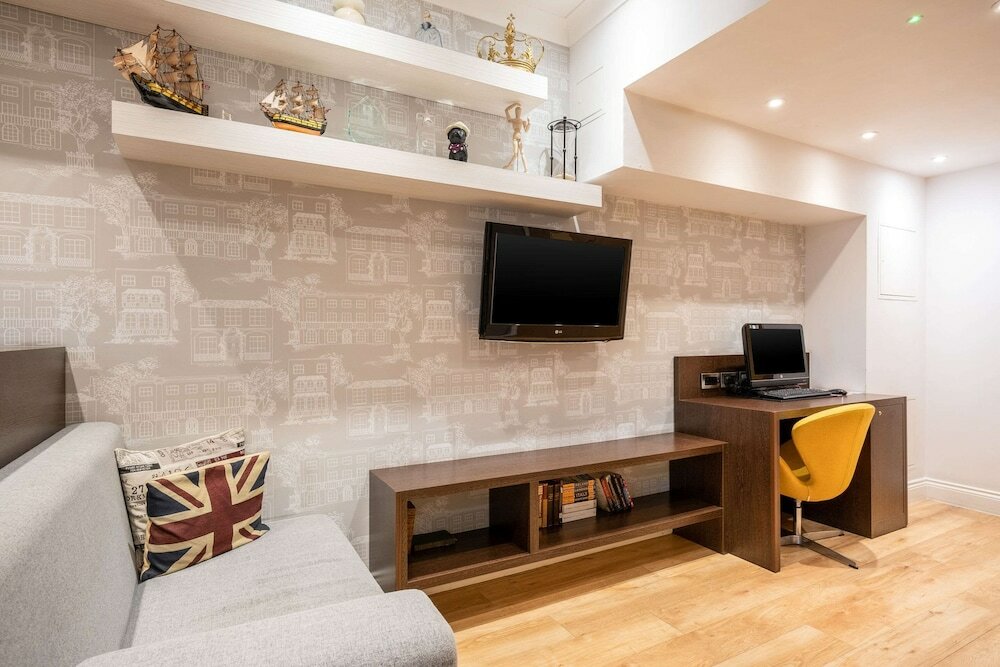 Фото The Suites- St Pancras Hotel Group