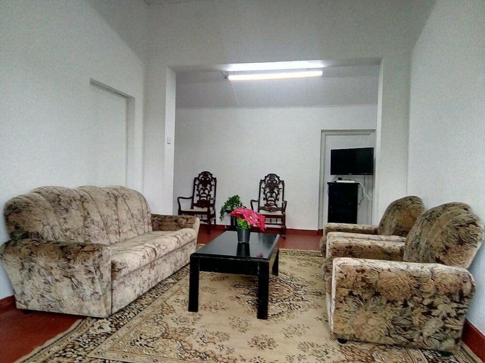 Фото White Cottage Nuwara Eliya