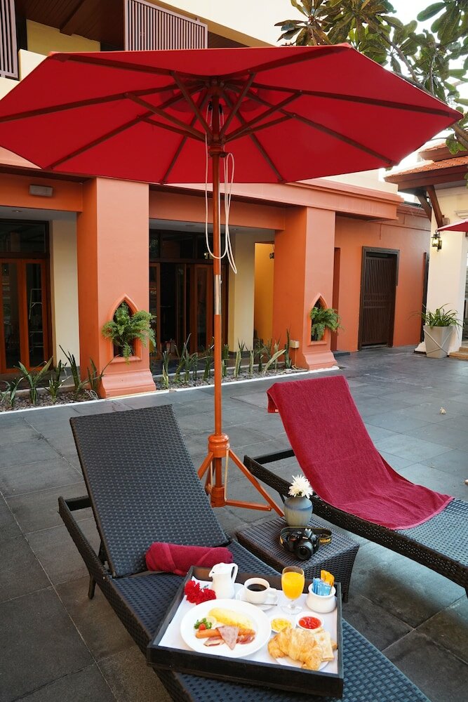 Фото Chateau EN Ville Pattaya