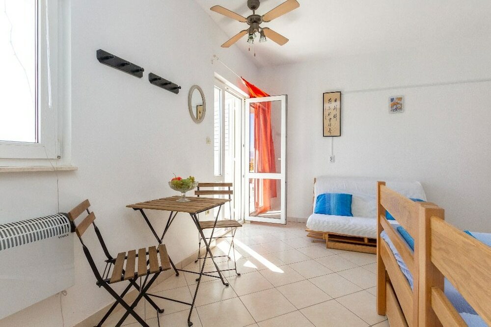 Фото Hostel Oktarin