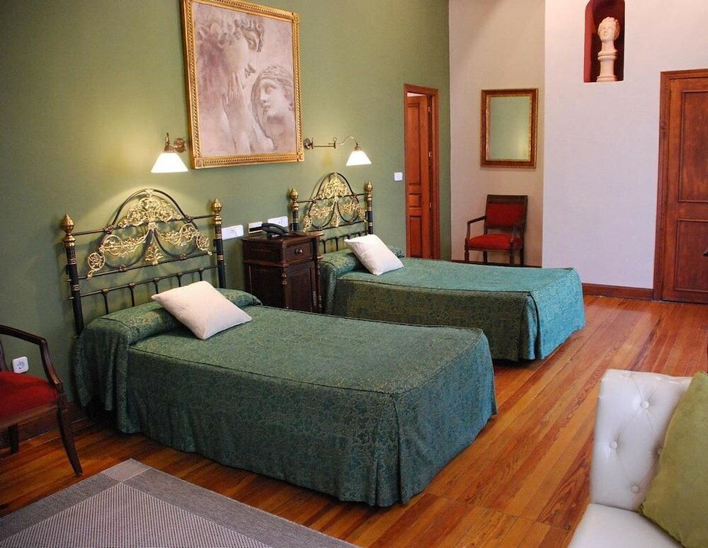 Фото Hotel Alvar Fañez