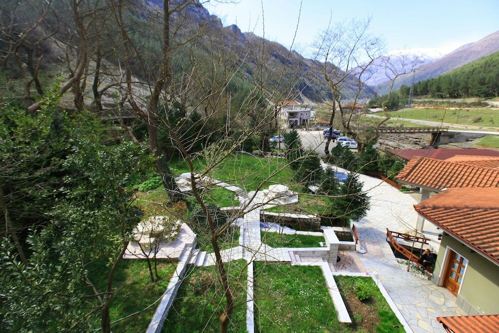 Фото Hotel Gryka e Kelcyres