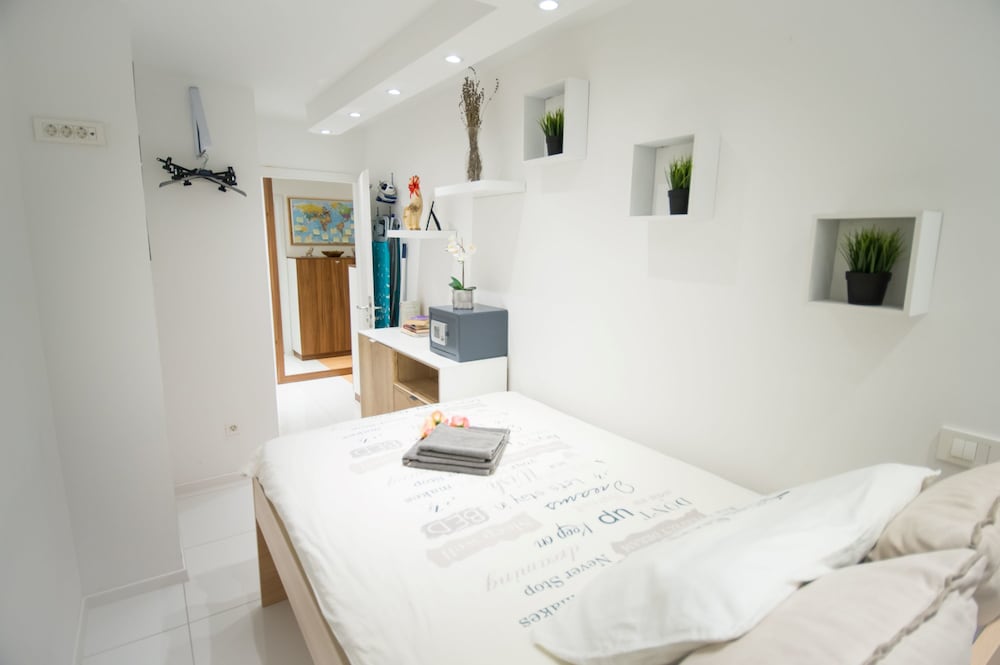 Фото First Floor Flat - Adults Only