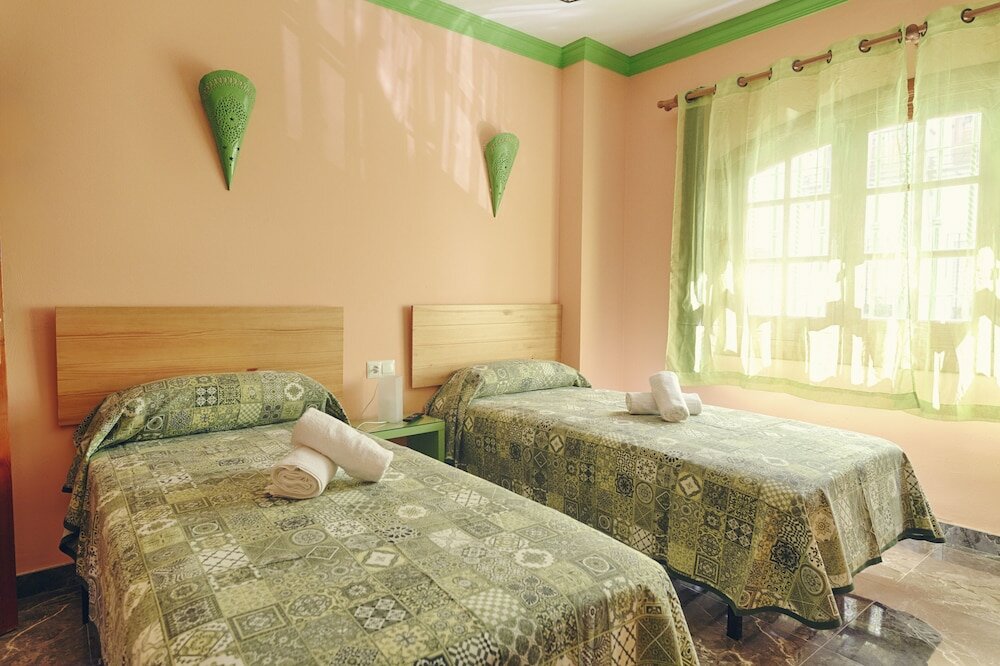Фото Charming Nerja Hostel