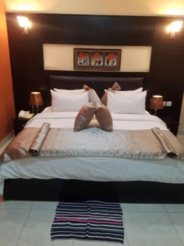 Фото Witsspring Suites