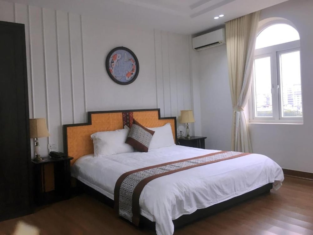 Фото Song Hong View Hotel