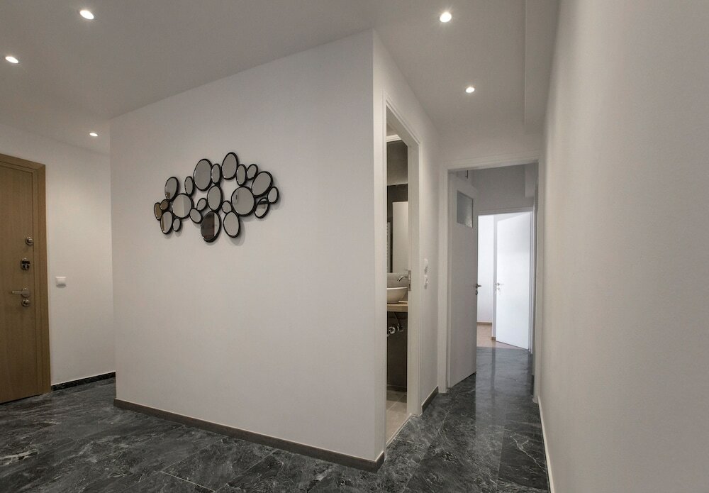 Фото Roomy & Comfortable Apt Near Acropolis by Ghh