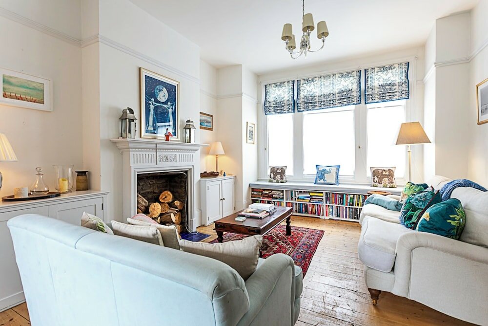 Фото Gorgeous Brixton Garden House