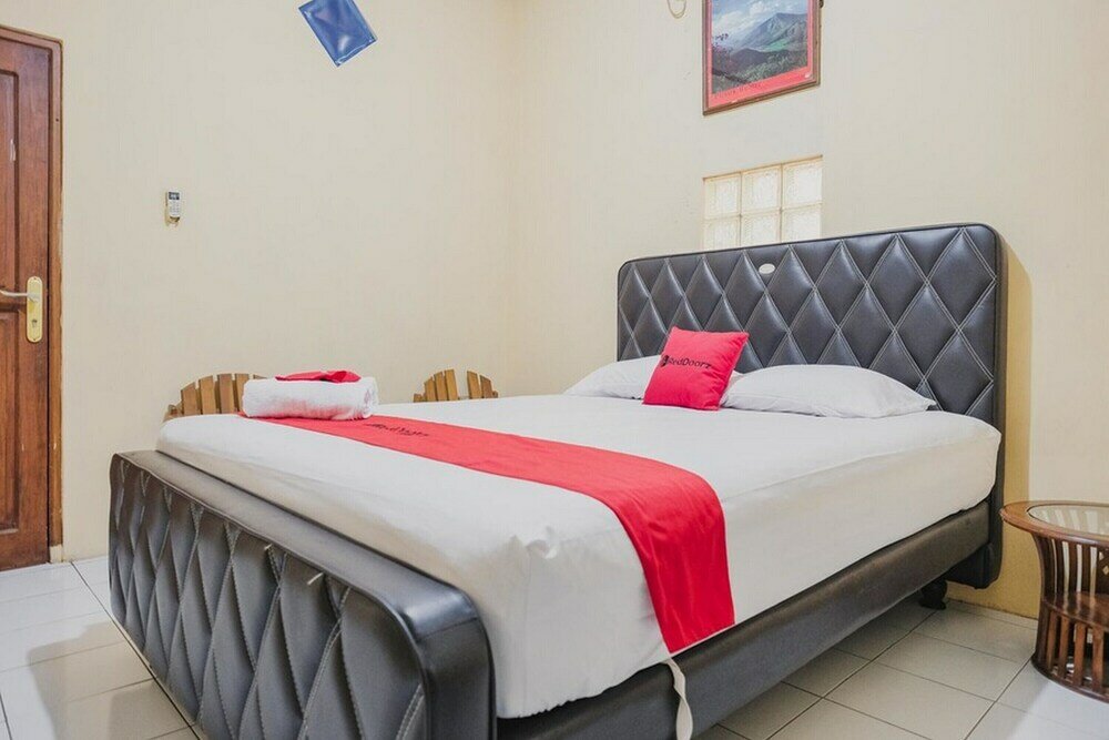 Фото RedDoorz Syariah near Stadion Maulana Yusuf