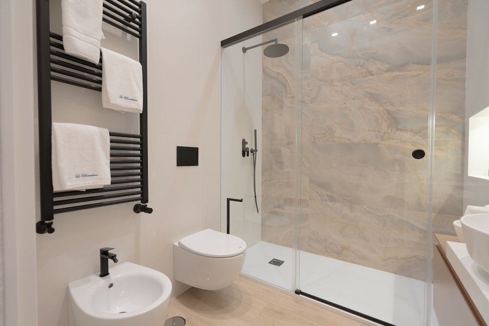 Фото La Banchina Luxury Suites