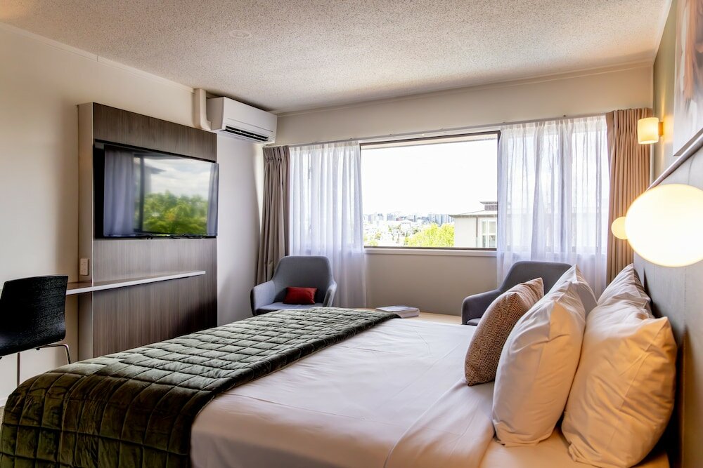 Фото Auckland Rose Park Hotel