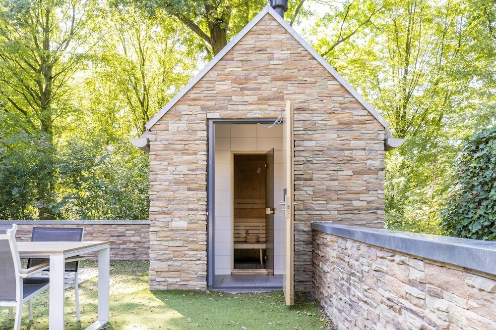 Фото Dormio Resort Maastricht