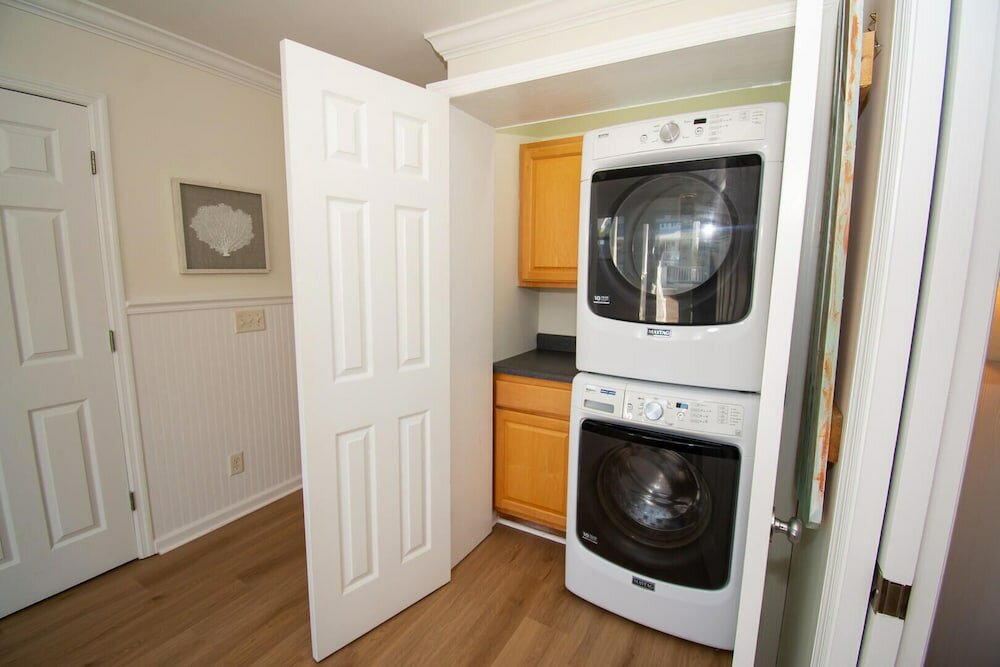 Фото 326 Ocean Point Drive