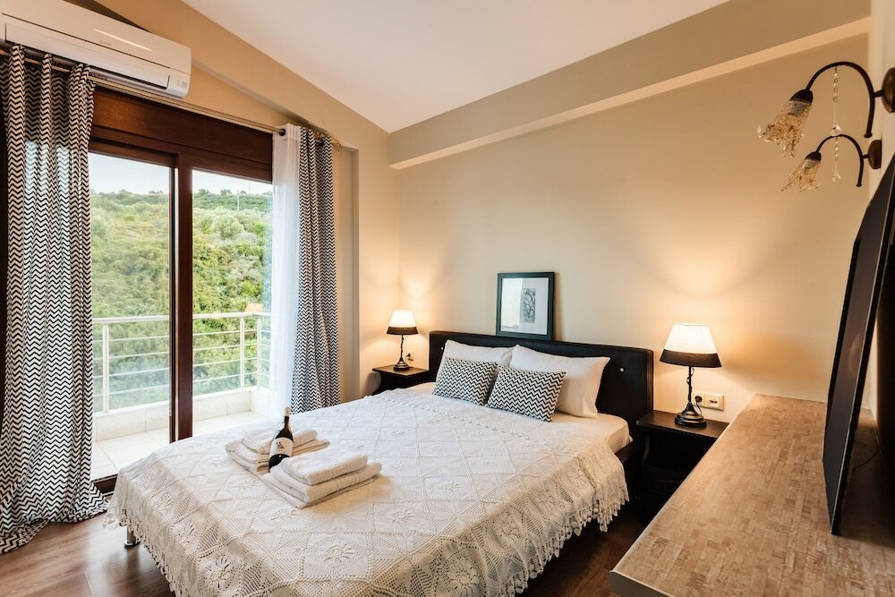 Фото Villa Armonia - Beachfront Majestic Retreat