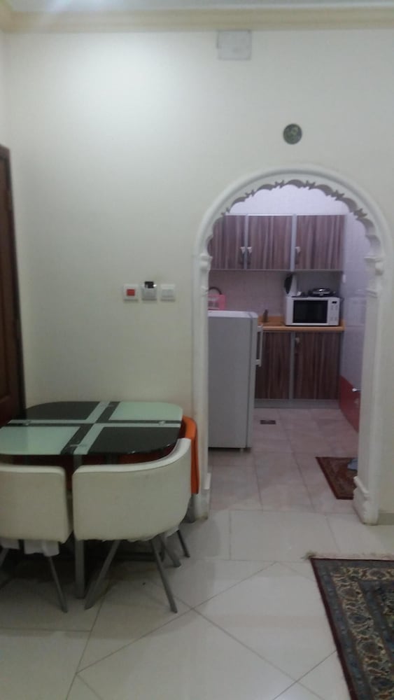 Фото Qanadil Al Raha Hotel Apartments