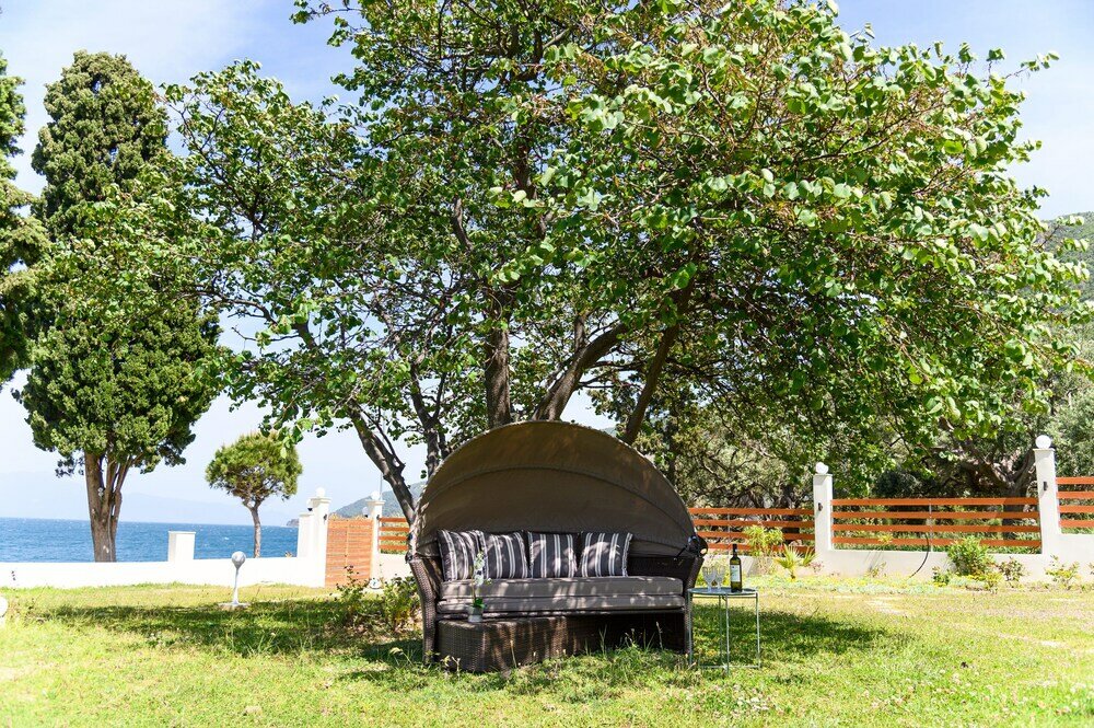 Фото Villa Filoxenia - by the sea - up to 12 guests