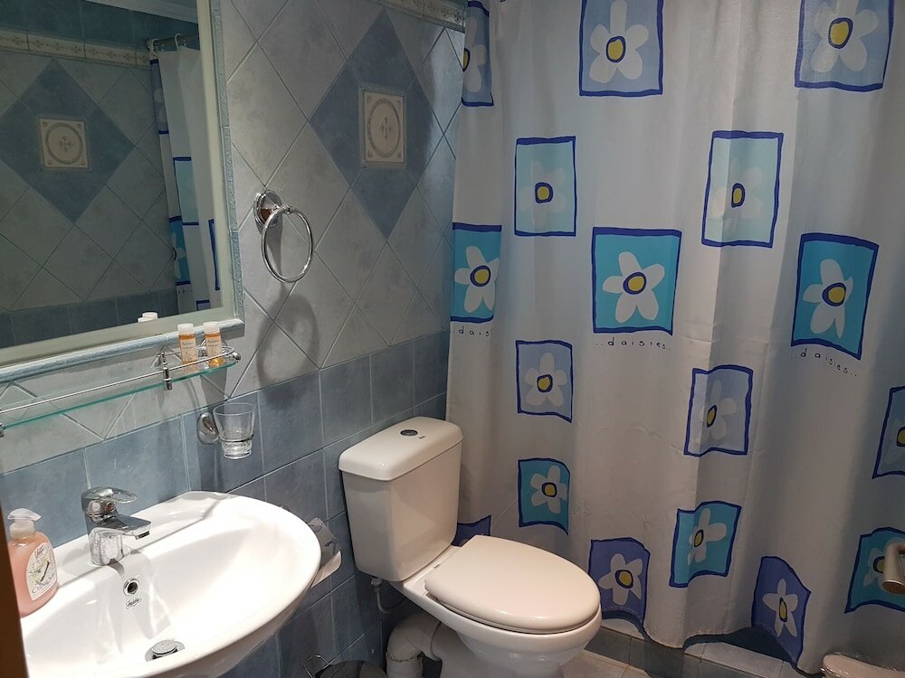 Фото Marathon Studios &Apartments