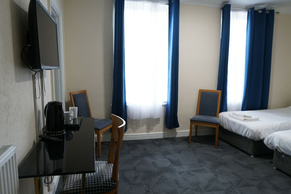 Фото Royal Hotel Kettering