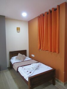 Sand Bank Hotel & Restaurant (-), hotel