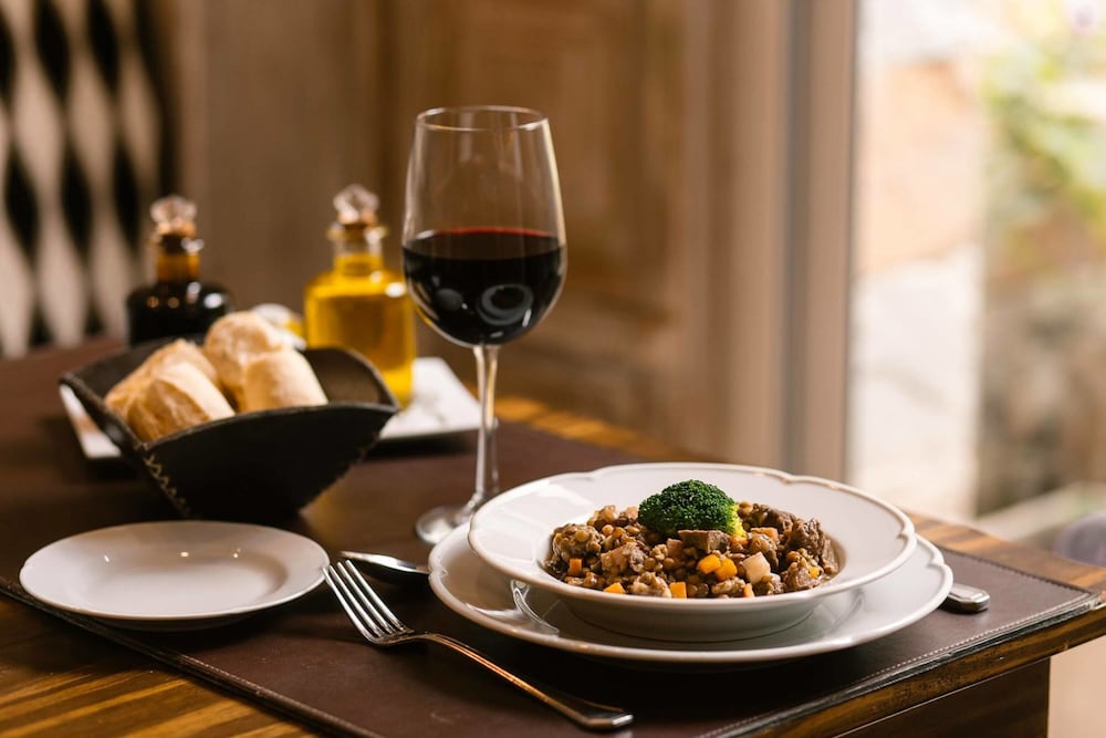 Фото Huentala Hotel